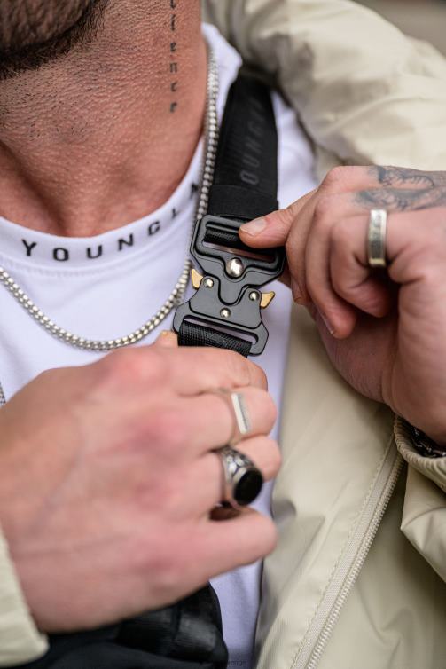 YoungLA män 750 mach 1 cross body väskor off-white tillbehör 62TXL975